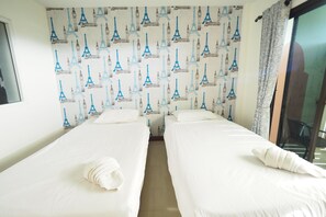 Standard Twin Room | Free WiFi
