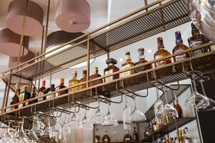 Bar (en el alojamiento)
