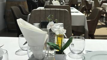 Colazione a buffet inclusa, servita tutte le mattine