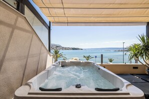 Exclusive Room, Non Smoking, Sea View | Terrace/patio - Sea View Luxury Rooms Seven of Nine (Split)