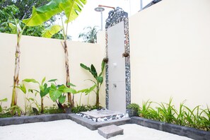 华丽双人房 | 浴室淋浴