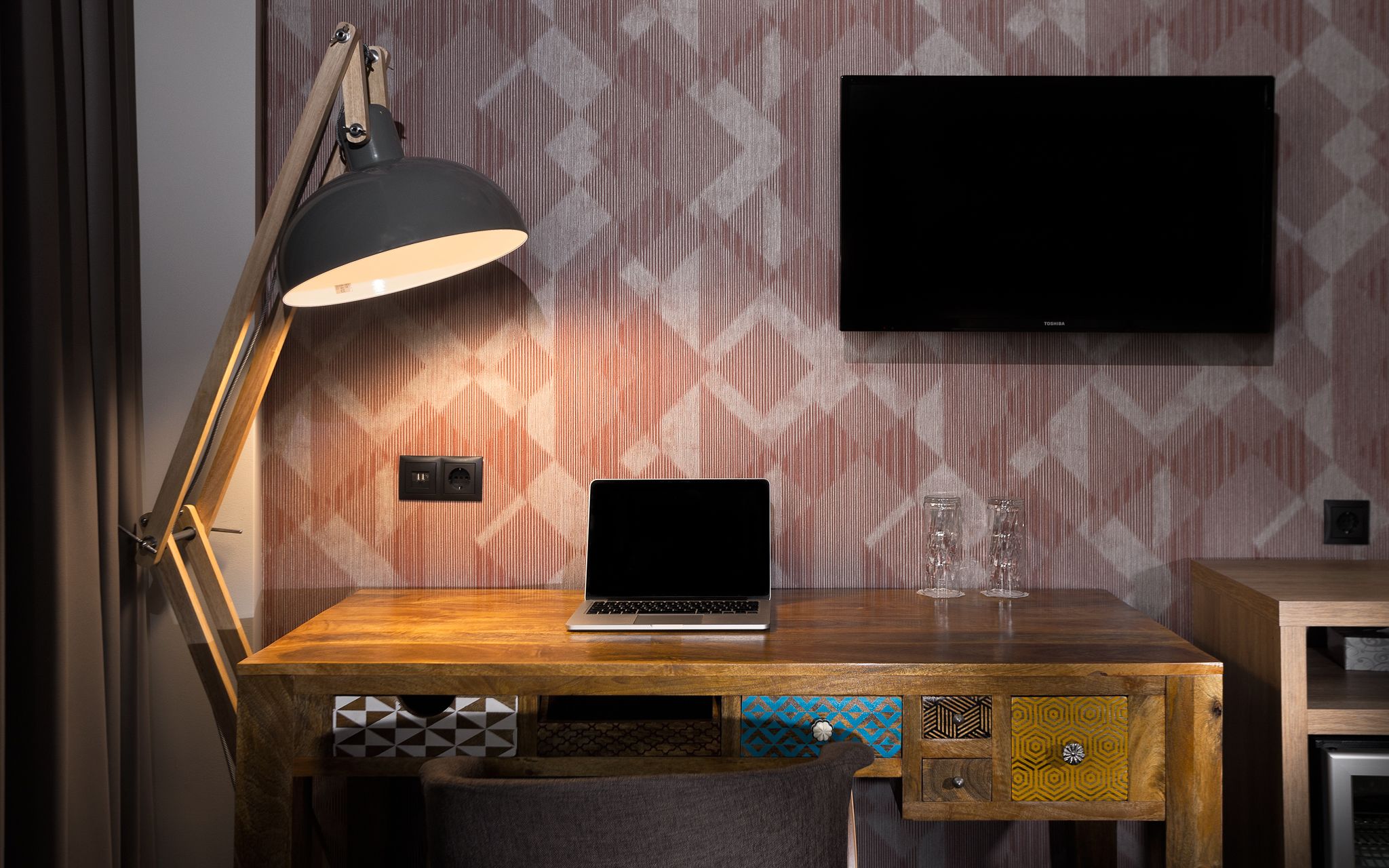 standard double room | living area | flat-screen tv