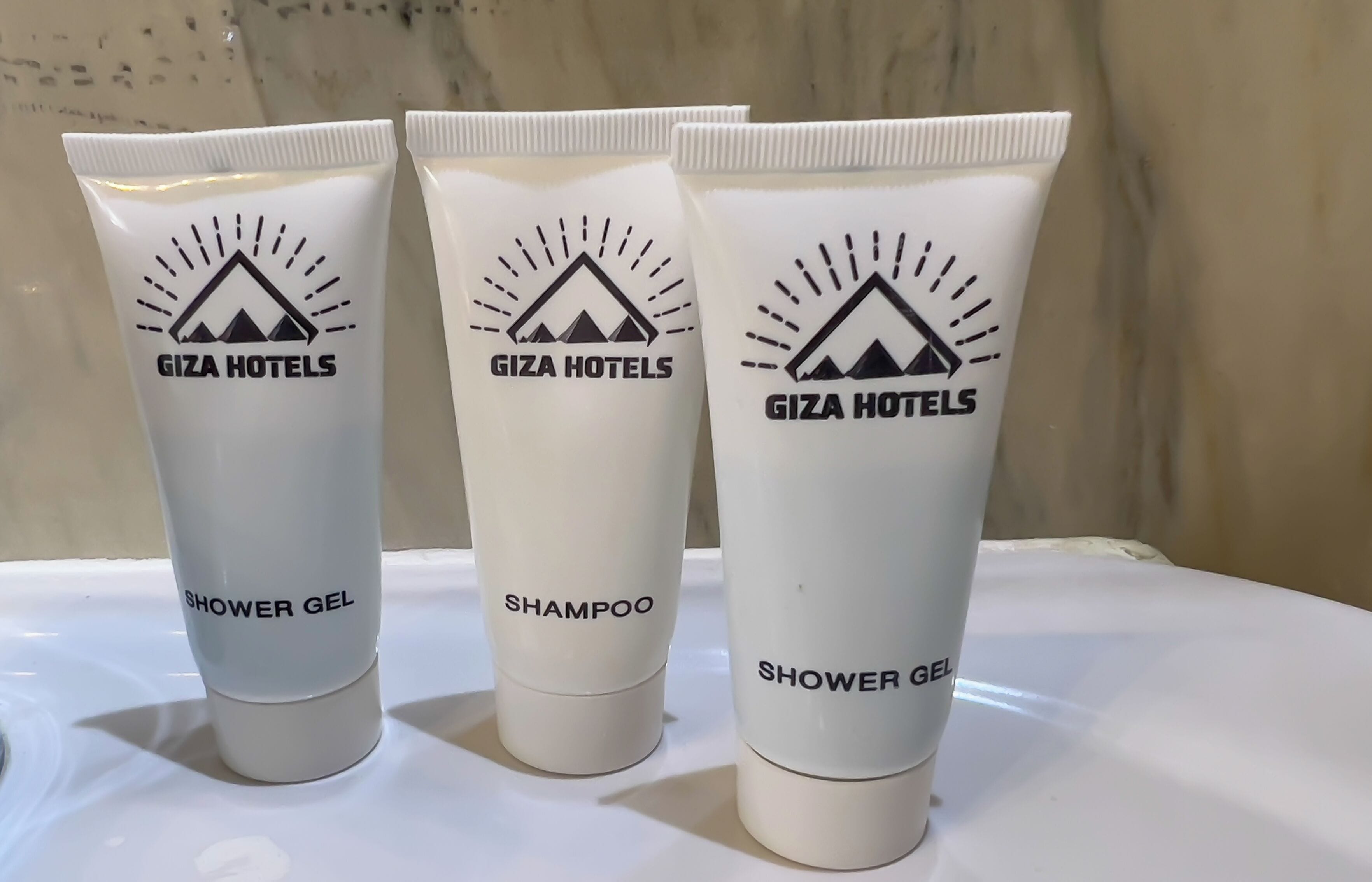 淋浴设施、免费洗浴用品、吹风机、毛巾