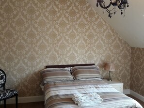 Double Room, Ensuite (Room 8) | 1 bedroom - Capital House (Edinburgh)