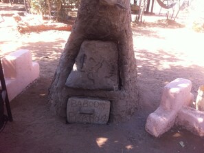 BBQ/picnic Area - Bananyana Backpackers (Kasane)