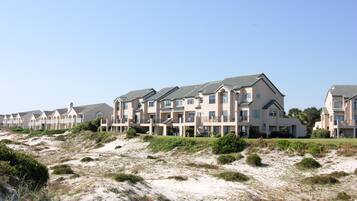 Condo, 3 chambres | Extérieur