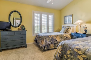 Condo, 2 Bedrooms