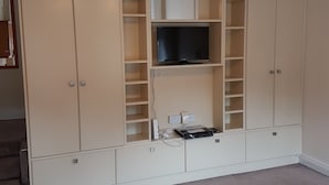 Unclassified image, 4 of 18, button - Leeson Street Apartments (Dublin)