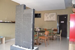 Daily continental breakfast (USD 7.50 per person)