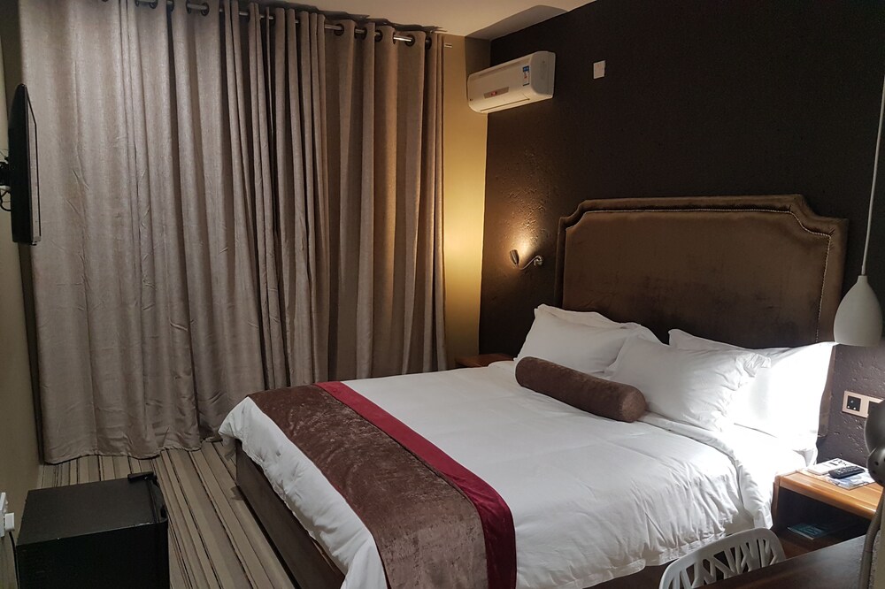 La Signature Guest House