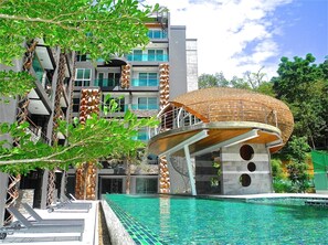 Outdoor pool - Emerald Patong New Studio with Balcony (Patong)