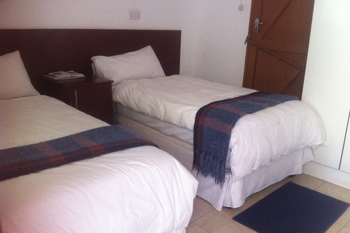 Twin Room (Chalet)