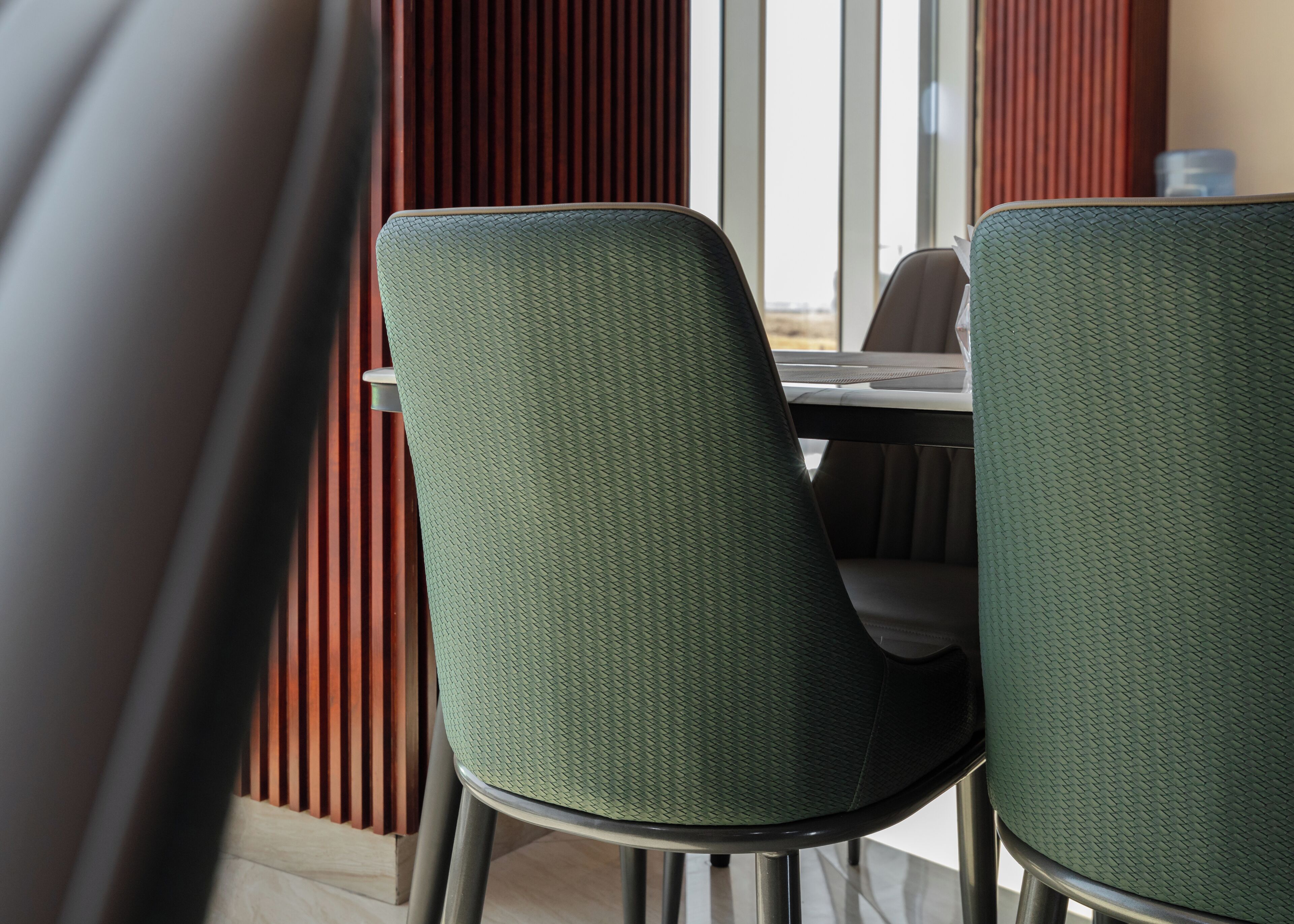 breakfast, lunch and dinner served