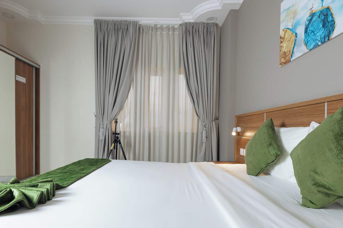 1 bedroom, in-room safe, rollaway beds, free WiFi