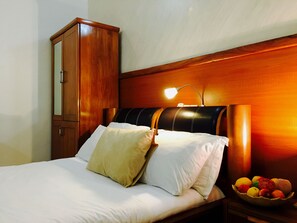 Habitació prèmium | Minibar, caixa forta a l'habitació, escriptori i wifi gratuïta 