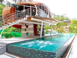 Outdoor pool - Emerald Patong 1 bedroom Modern Apartment (Patong)