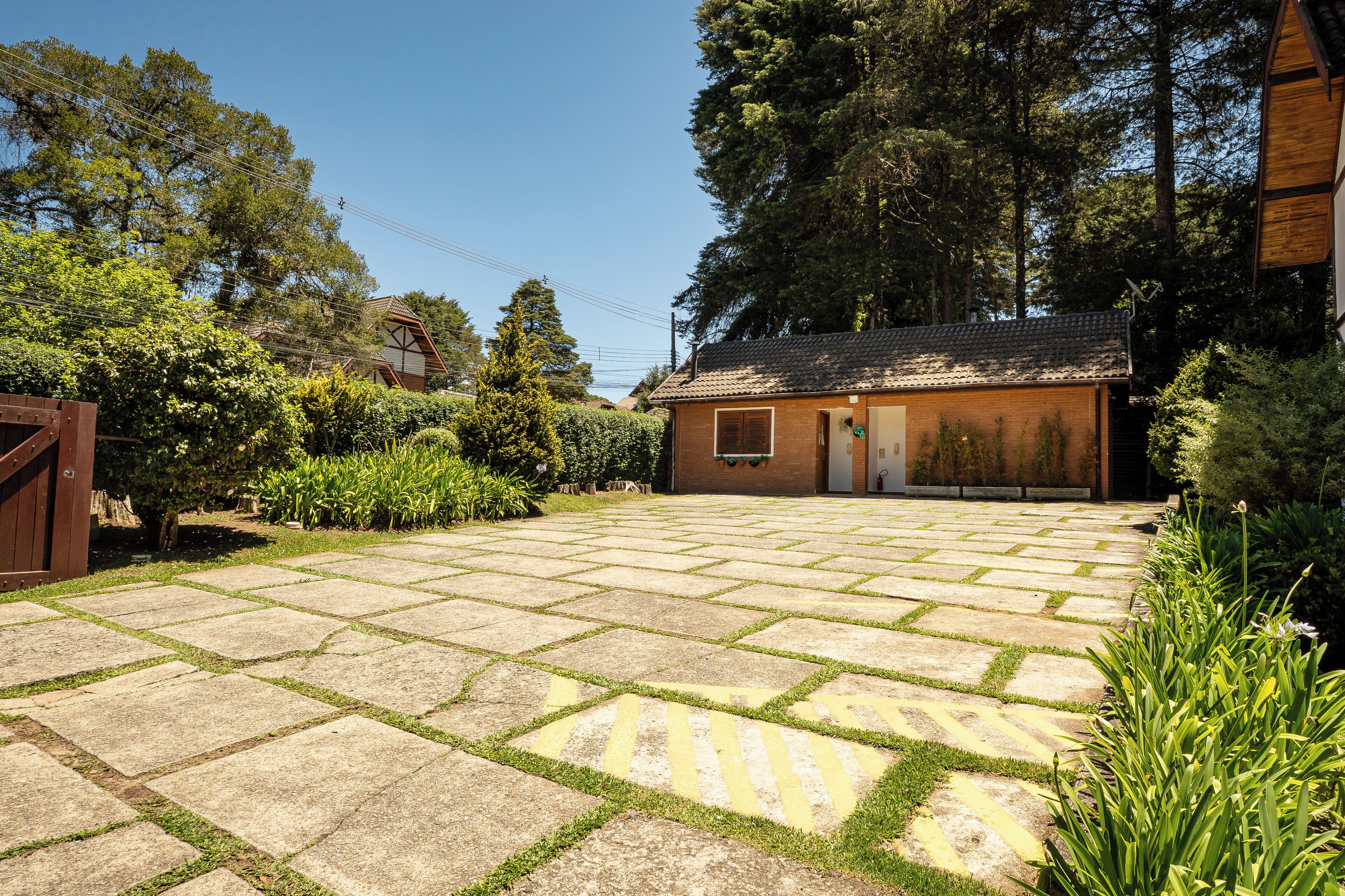 Photo - Pousada Apple House Campos do Jordao