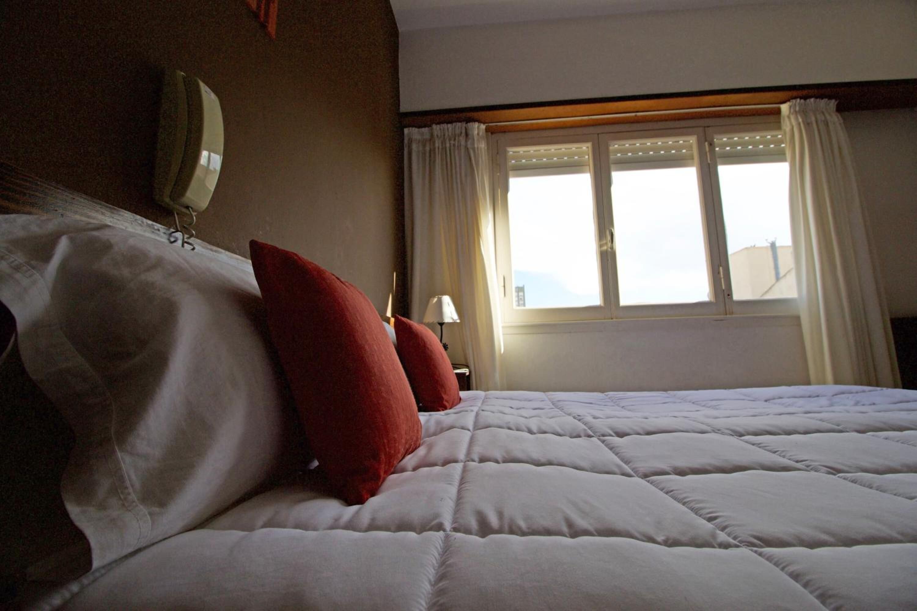 Brankas dan Wi-Fi gratis