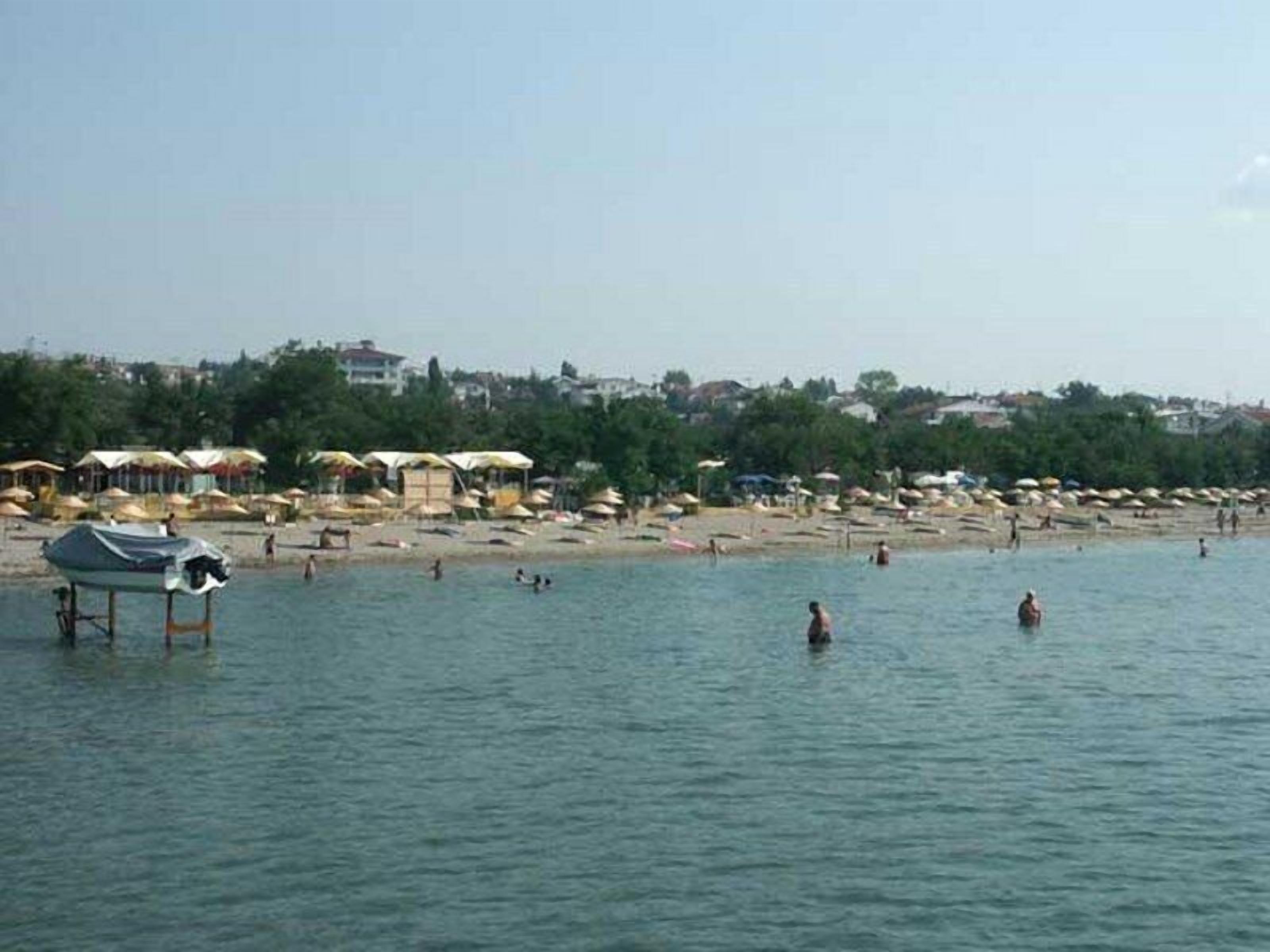 private beach nearby, sun-loungers, beach umbrellas