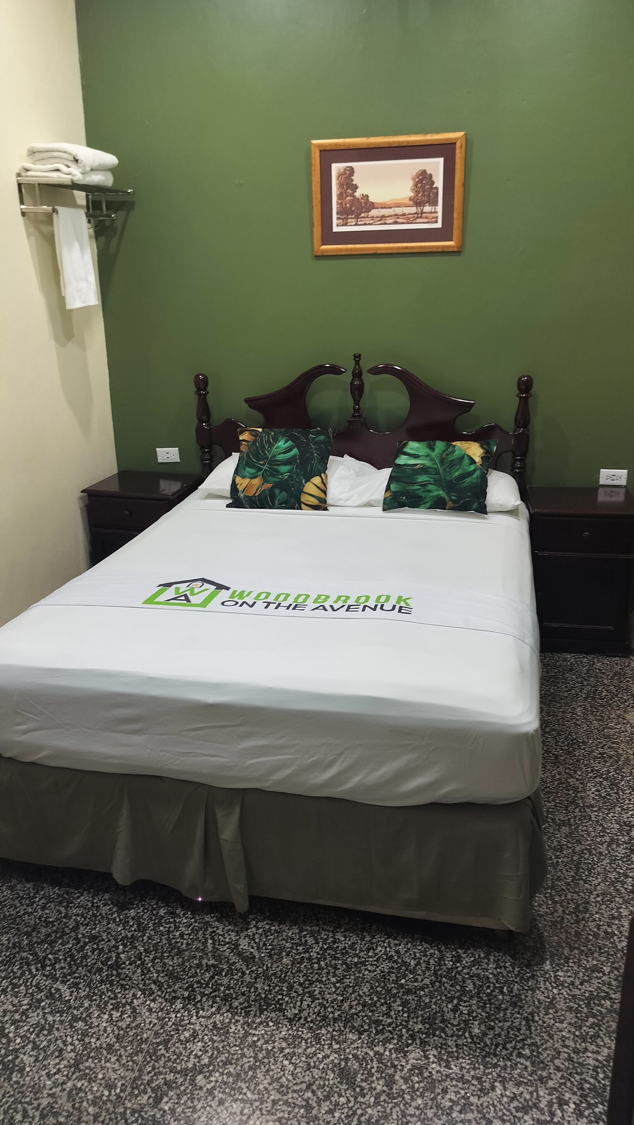 Kalis bunyi, seterika/papan seterika, Wi-fi percuma, cadar katil 