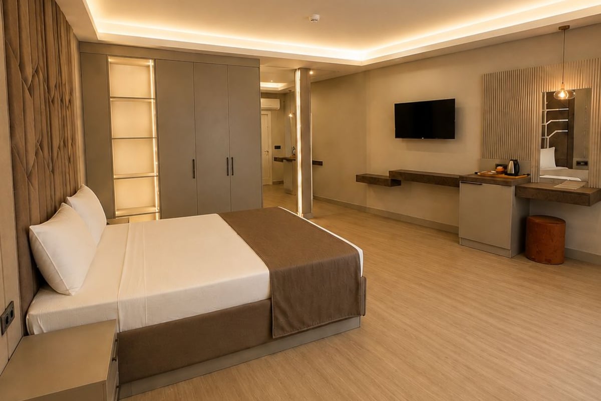Minibar, in-room safe, desk, soundproofing