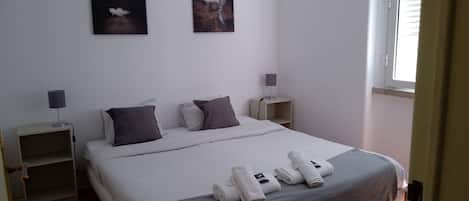 Comfort Apartment, 2 Bedrooms, City View | Laptop workspace, soundproofing, iron/ironing board, free WiFi