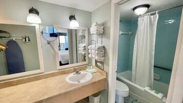 Premium Room, 1 King Bed, Kitchen (GULF FRONT KITCHEN WITH 1 KING) | Bathroom | Combined shower/bathtub, free toiletries, hair dryer, towels