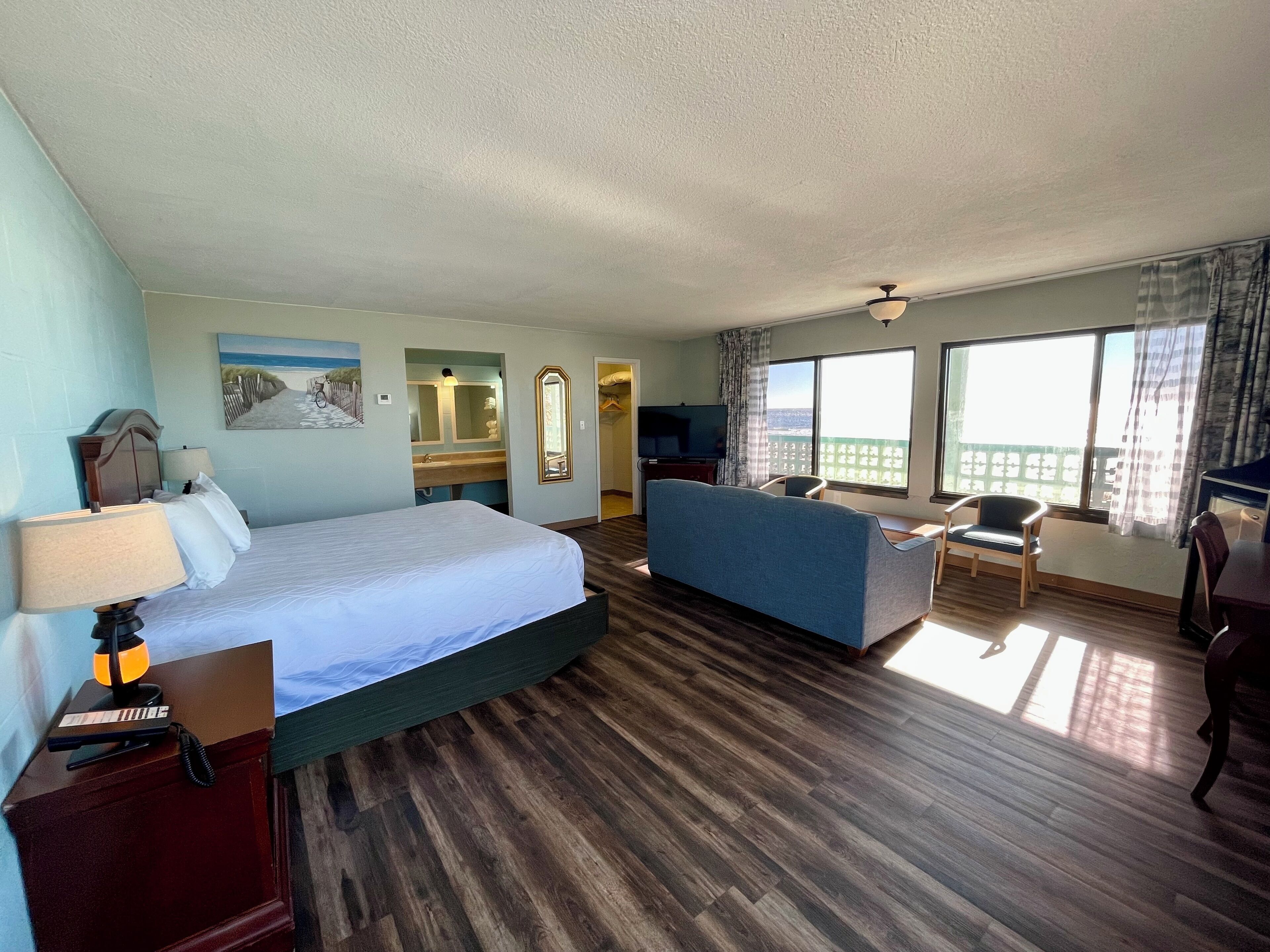 Premium-Zimmer, 1 King-Bett (Not Dog Friendly Room) | Verdunkelungsvorhänge, Bügeleisen/Bügelbrett, Babybetten, WLAN