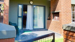 Deluxe appartement, 2 slaapkamers | Terras