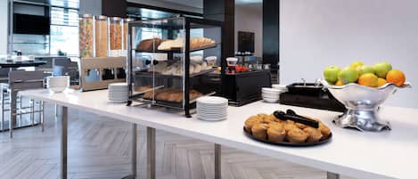 Daily cooked-to-order breakfast (USD 16.00 per person)