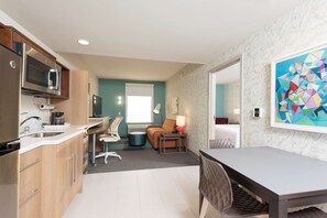 Suite, 1 Schlafzimmer, Nichtraucher | Schreibtisch, Bügeleisen/Bügelbrett, Bettw äsche