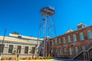 مدخل المنشأة