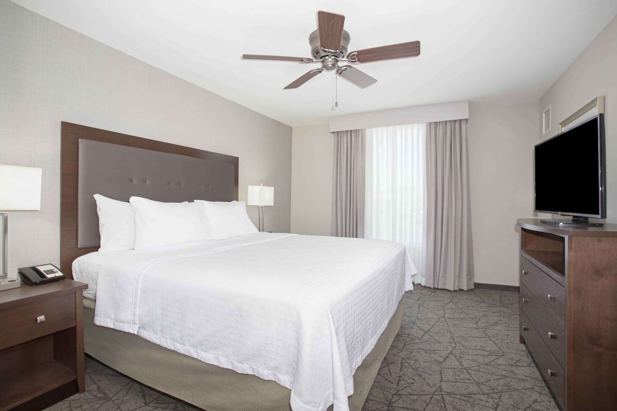 Hypo-allergenic bedding, in-room safe, blackout curtains