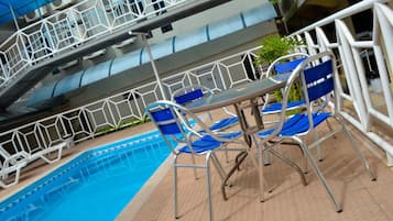 Outdoor pool, pool loungers