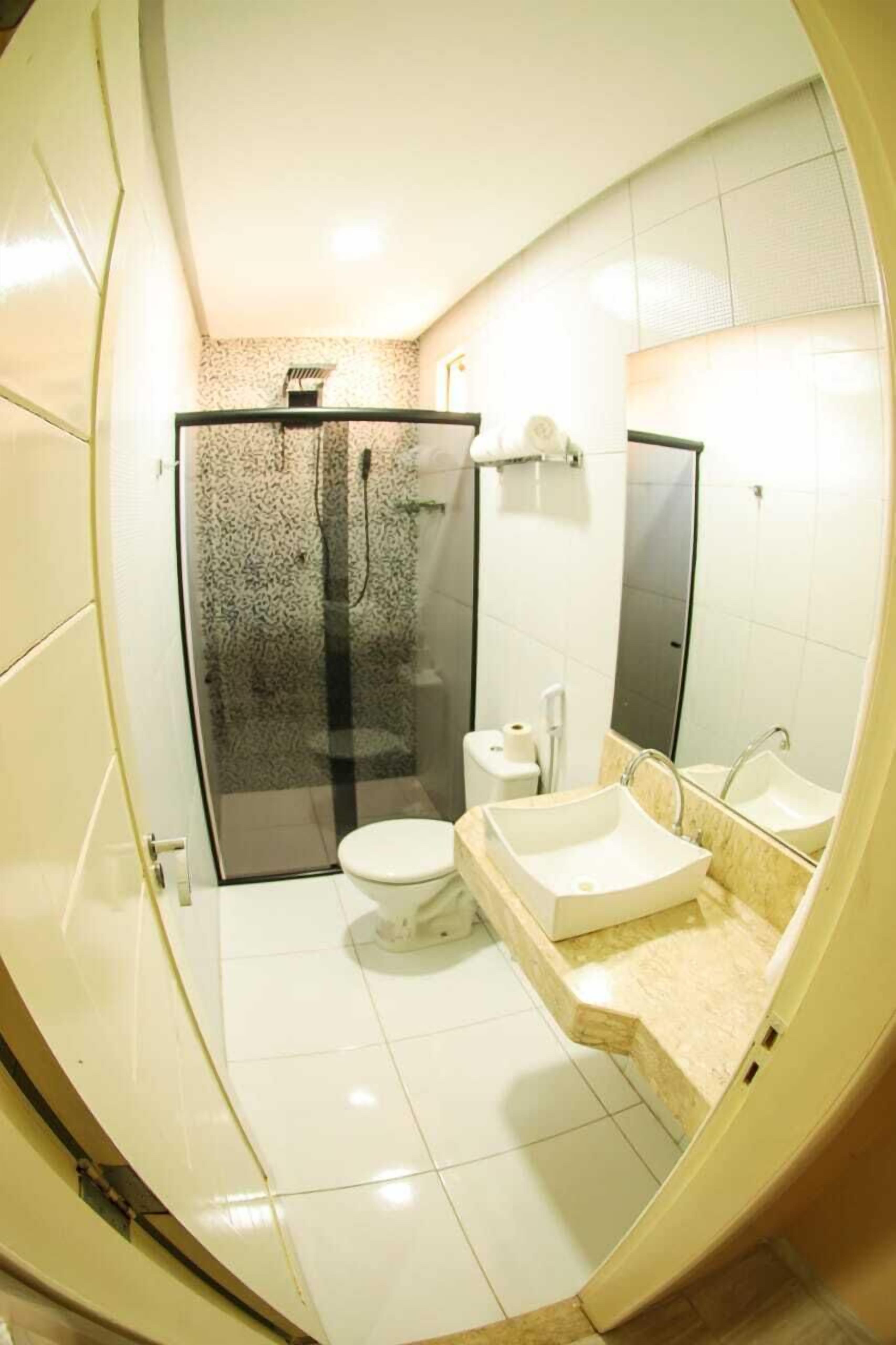 minibar, free wifi, bed sheets