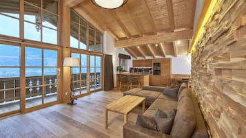 Apartamento (Gams, cleaning fee 100,00 €) | Área de estar | TV de tela plana