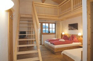 Rollaway beds, free WiFi