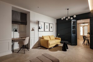 Premium Suite | Minibar, in-room safe, blackout drapes, soundproofing - 19 Rooms (Valletta)