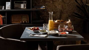 Desayuno continental incluido todos los días
