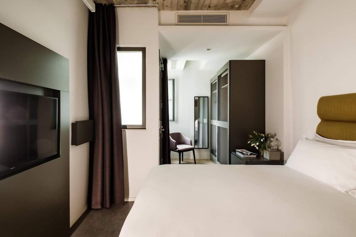 Minibar, in-room safe, blackout curtains, soundproofing