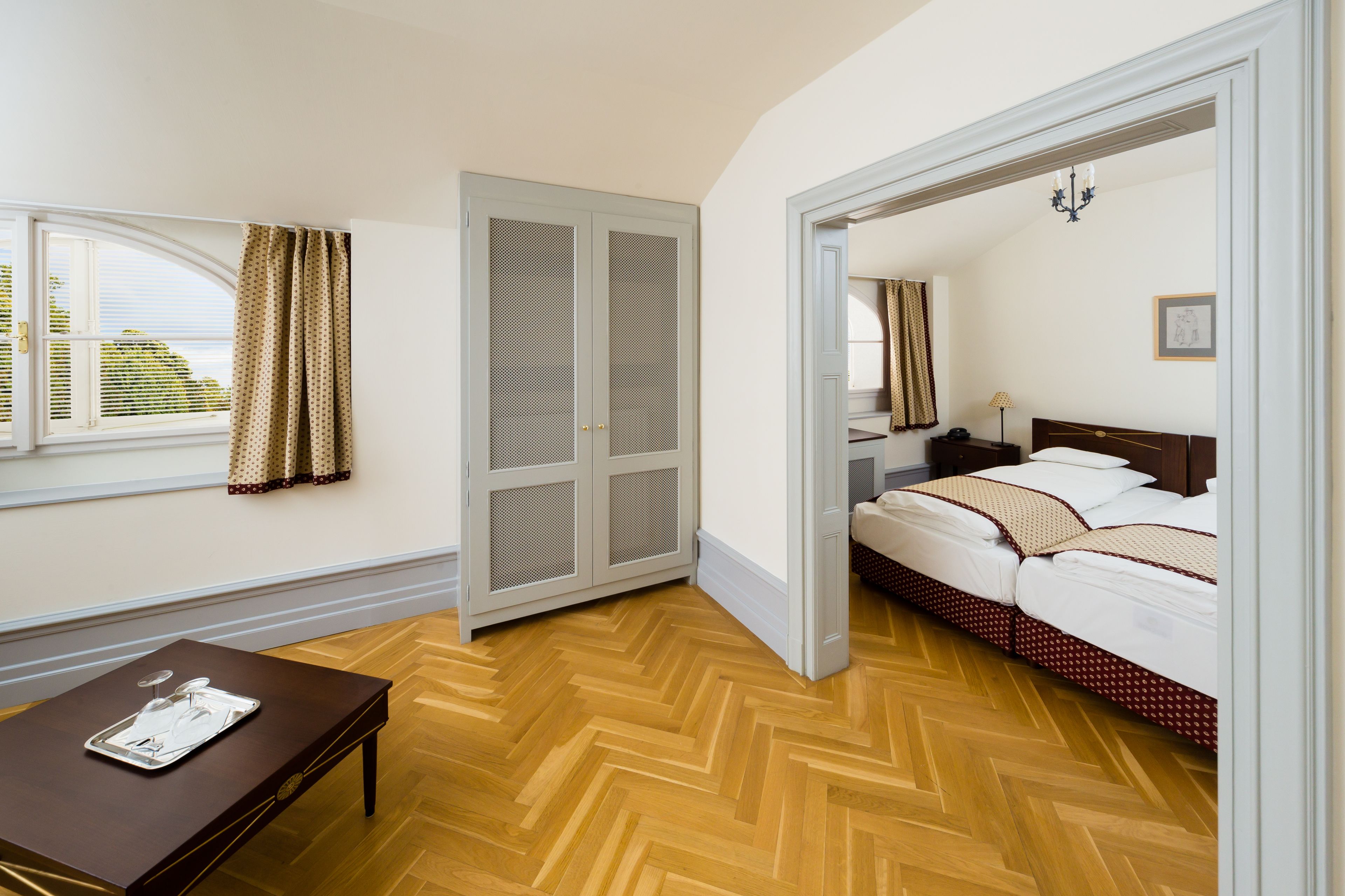 standard double or twin room | 1 bedroom, minibar, in-room safe, desk
