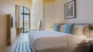 Grand Harbour Suite | 2 camere, copriletto in piuma, minibar, una cassaforte in camera