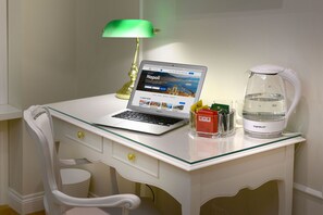 Luxury Quadruple Room ( Maria Isabella) | Premium bedding, minibar, in-room safe, individually furnished - Residenza Borbonica (Naples)