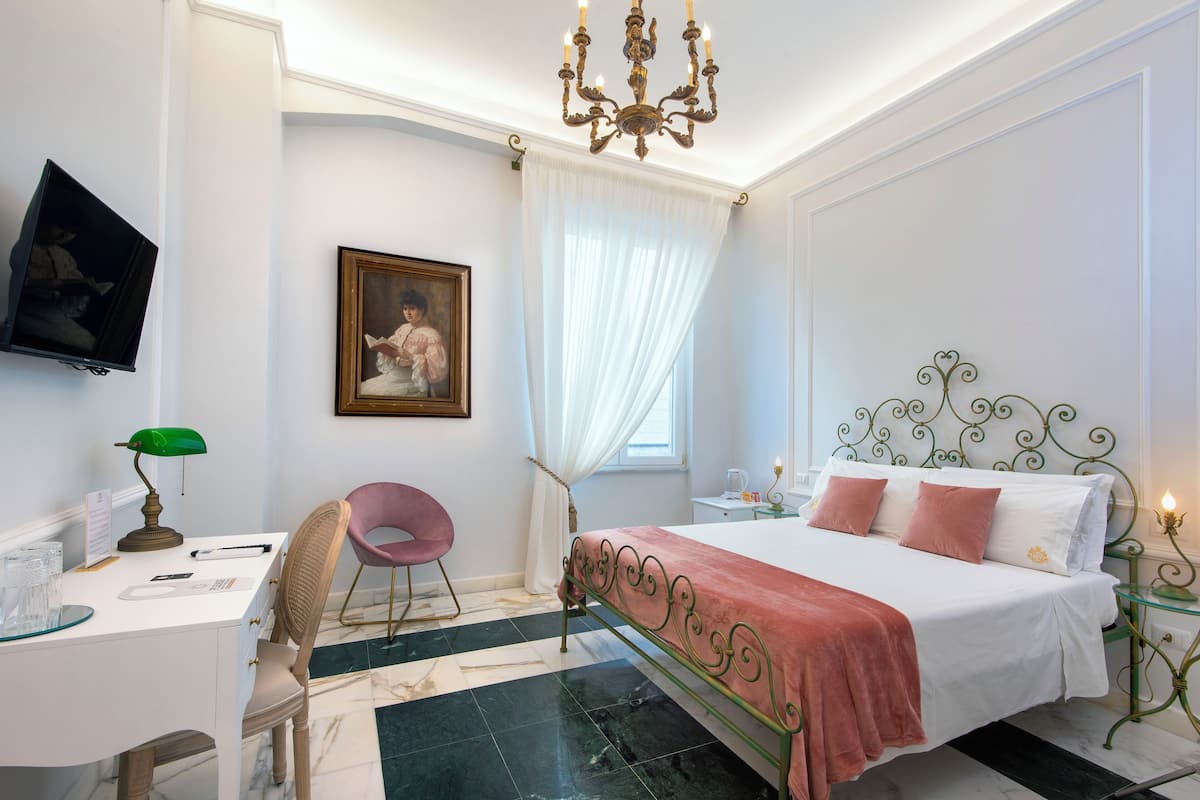 Kamar Double Royal, pemandangan kota (Alfonso I) | Seprai premium, minibar, dan brankas