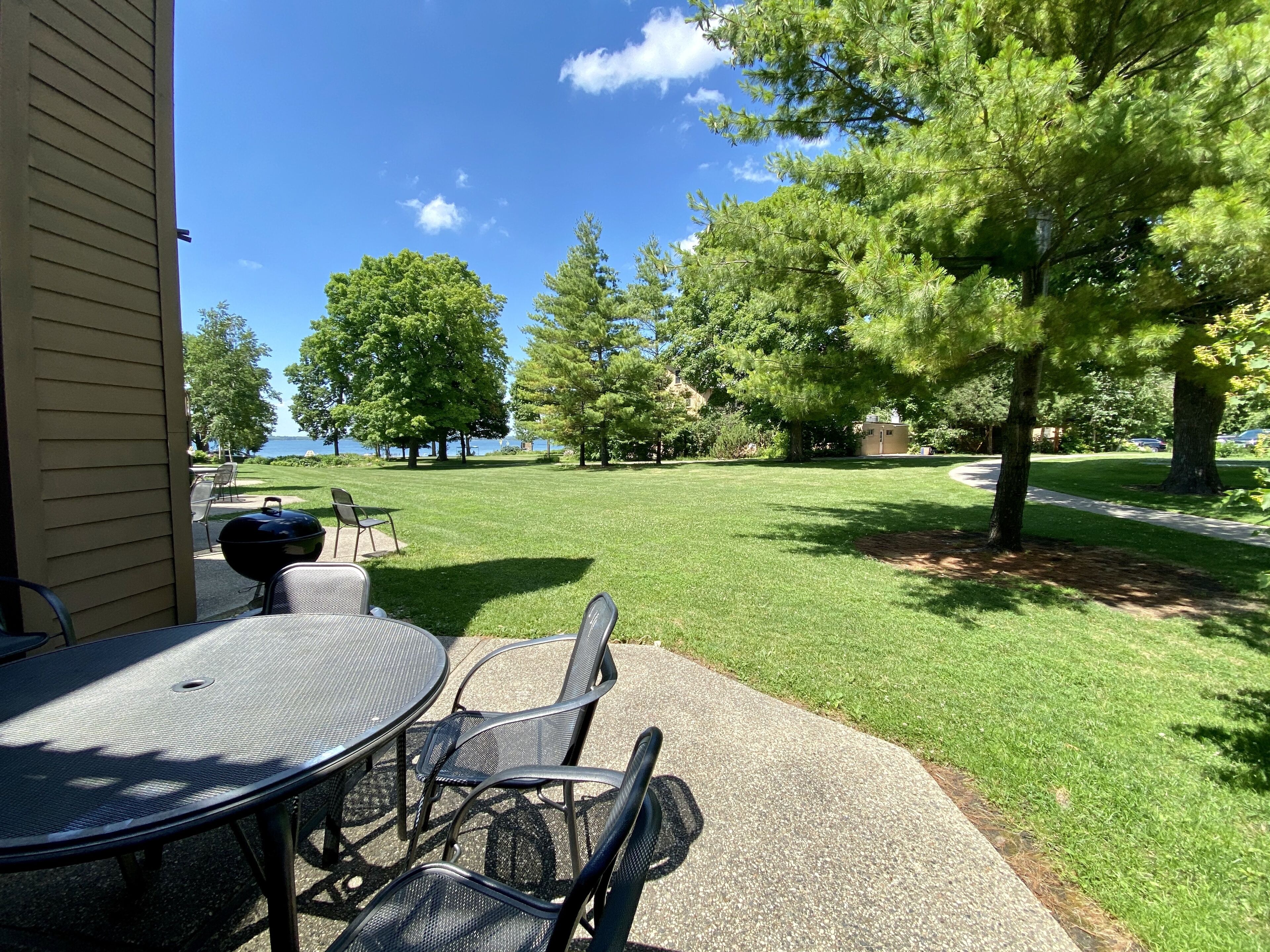 Cabin, 1 King Bed, Non Smoking | Lake view