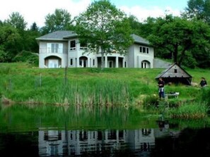 숙박 시설 정면