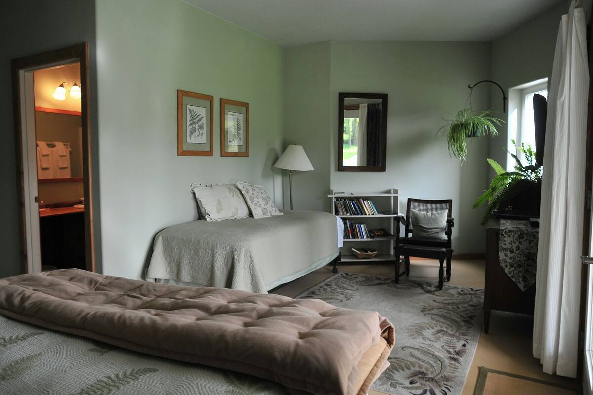 룸 | 각각 다른 스타일의 인테리어, 각각 다르게 가구 비치, 무료 WiFi, 침대 시트