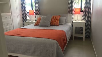 Signature Apartment, 2 Bedrooms, 2 Bathrooms, Sea View | 2 bedrooms, individually decorated, individually furnished