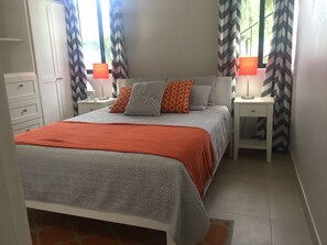 Departamento Prestigio, 2 habitaciones, 2 baños, vista al mar | 2 habitaciones, decoración personalizada y muebles diferentes