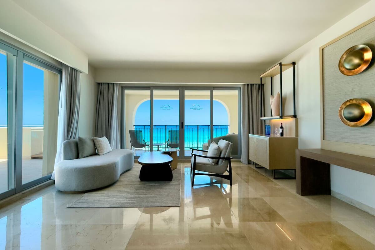 1 bedroom, free minibar, in-room safe, desk
